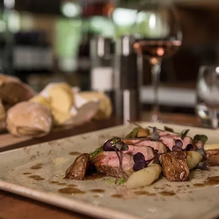 بابندال فندق 4*