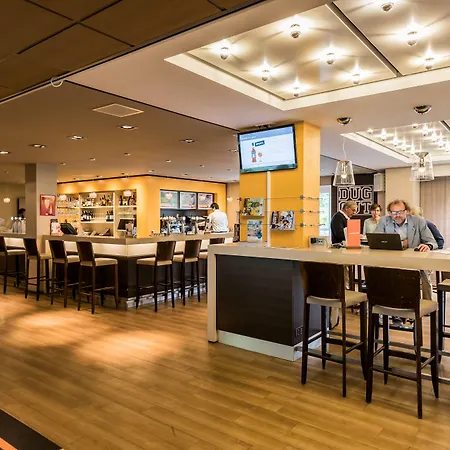 帕朋达尔酒店 酒店 4*